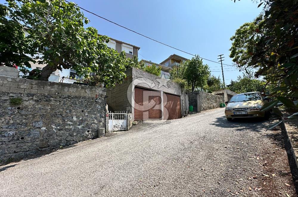 BEYKOZ YENİ MAHALLEDE 4 KATLI SATILIK BİNA
