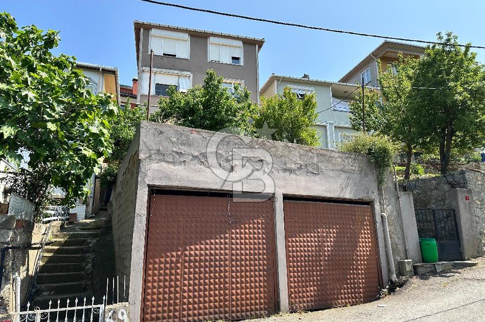 BEYKOZ YENİ MAHALLEDE 4 KATLI SATILIK BİNA