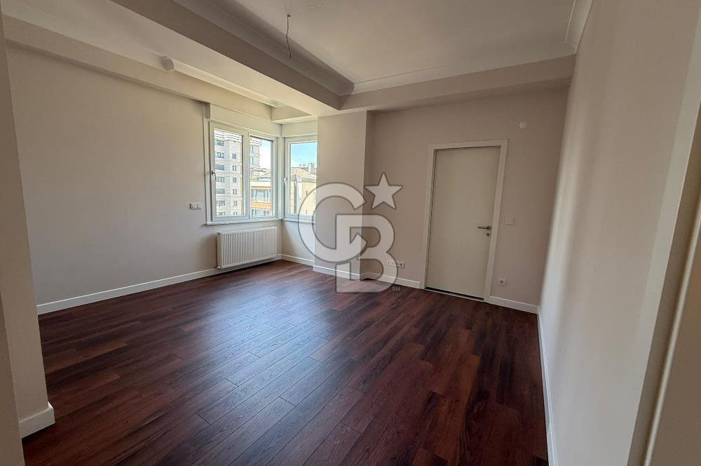 CADDEBOSTAN BAĞDAT CADDESİNE 4.BİNA KONUT VE İŞYERİNE UYGUN 3+1 Favorilerime Ekle Yazdır Facebook ile paylaş