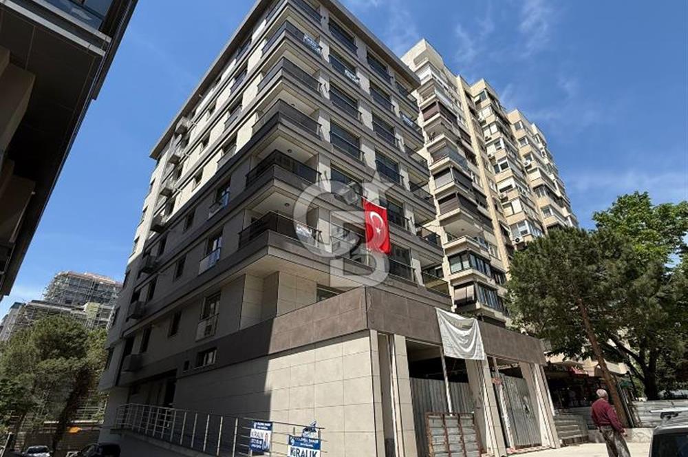 CADDEBOSTAN BAĞDAT CADDESİNE 4.BİNA KONUT VE İŞYERİNE UYGUN 3+1 Favorilerime Ekle Yazdır Facebook ile paylaş