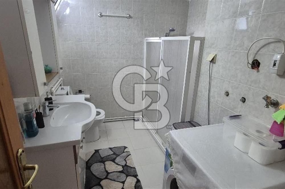 Ege Mahallesi Tütüncüler Sitesi'nde Doğalgazlı Ara Kat Fırsatı! 