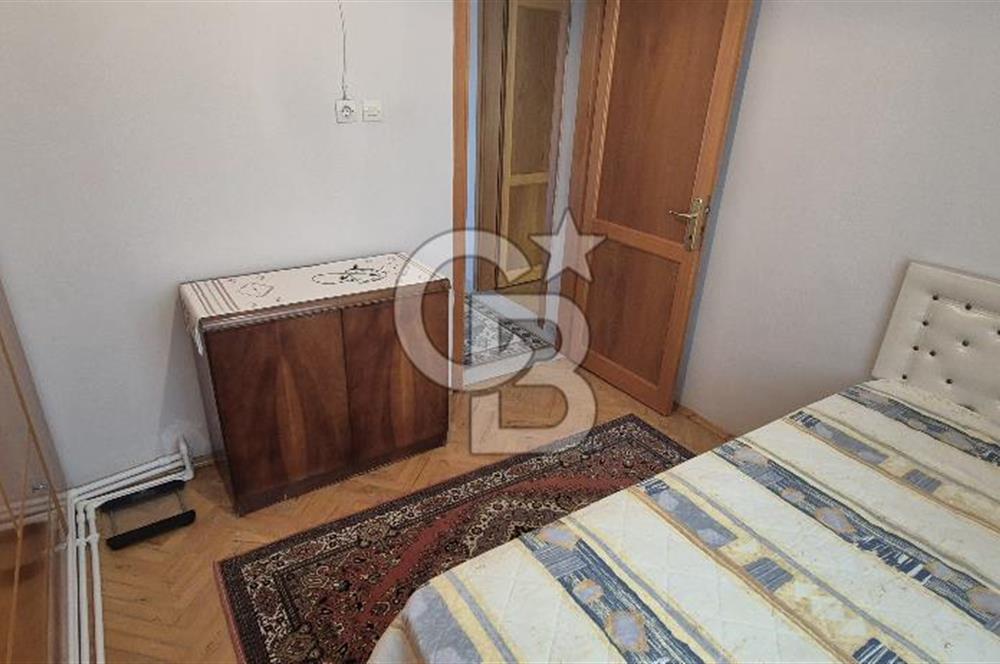 Ege Mahallesi Tütüncüler Sitesi'nde Doğalgazlı Ara Kat Fırsatı! 