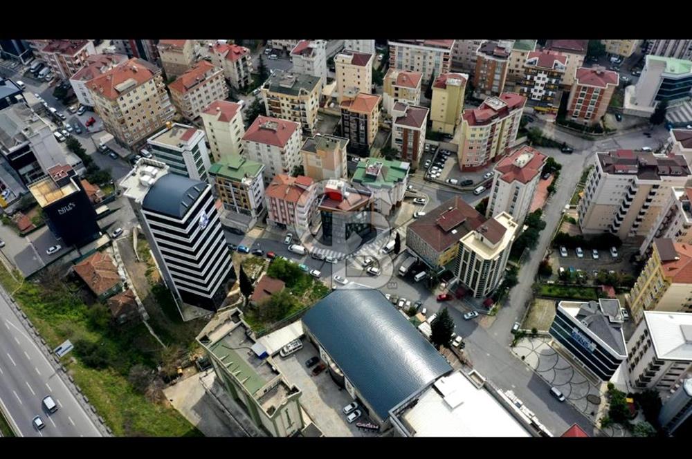 MALTEPE E5'TE 1200 M2 ALTERNATİFSİZ İSKANLI SATILIK A+PLAZA