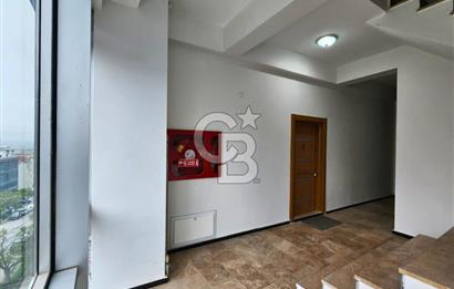 Ataşehir Ferhatpaşa Mh. Kiralık 2 Katlı Ofis Net 285m2