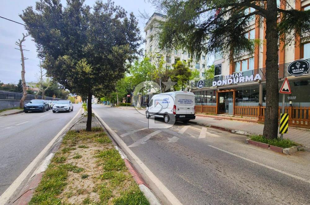 Kartal Çavuşoğlu Mh. Harika Köşe Konumda Satılık İşyeri Net180m2