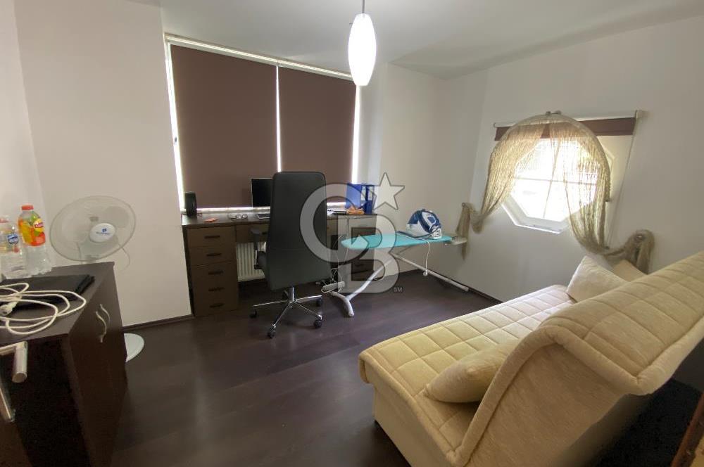 USKUMRUKÖY GÜLLER VADİSİ SİTESİNDE HAVUZLU EŞYALI KİRALIK VİLLA 