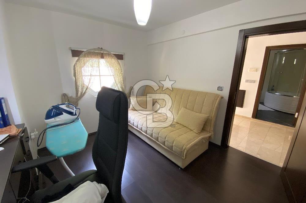 USKUMRUKÖY GÜLLER VADİSİ SİTESİNDE HAVUZLU EŞYALI KİRALIK VİLLA 