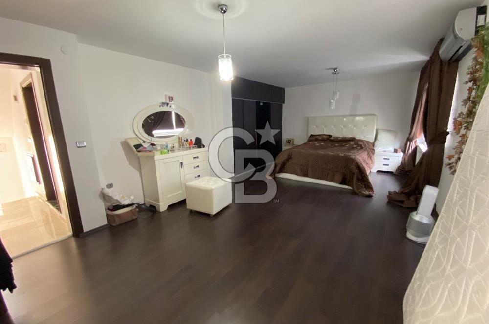 USKUMRUKÖY GÜLLER VADİSİ SİTESİNDE HAVUZLU EŞYALI KİRALIK VİLLA 