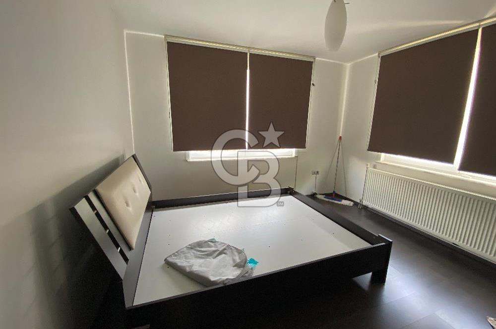 USKUMRUKÖY GÜLLER VADİSİ SİTESİNDE HAVUZLU EŞYALI KİRALIK VİLLA 