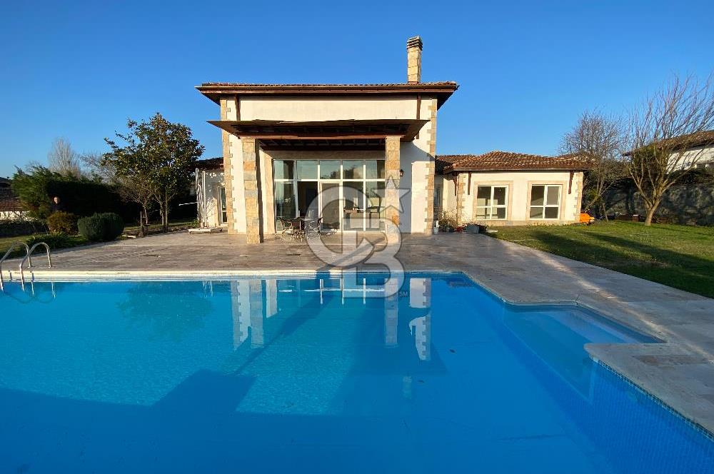Park Village'da 4+1 Kiralık Villa 
