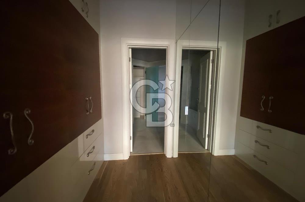 Park Village'da 4+1 Kiralık Villa 