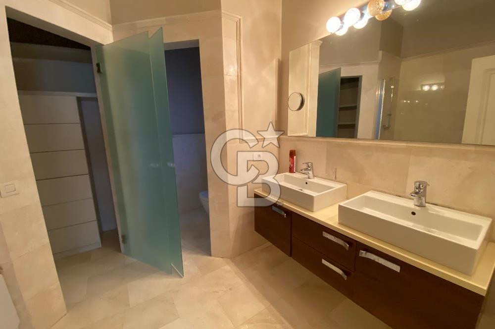 Park Village'da 4+1 Kiralık Villa 