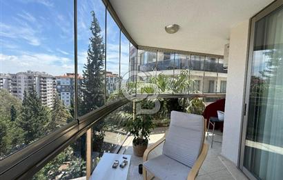 İzmir Narlıdere'de Muhteşem Doğa ve Deniz manzaralı daire