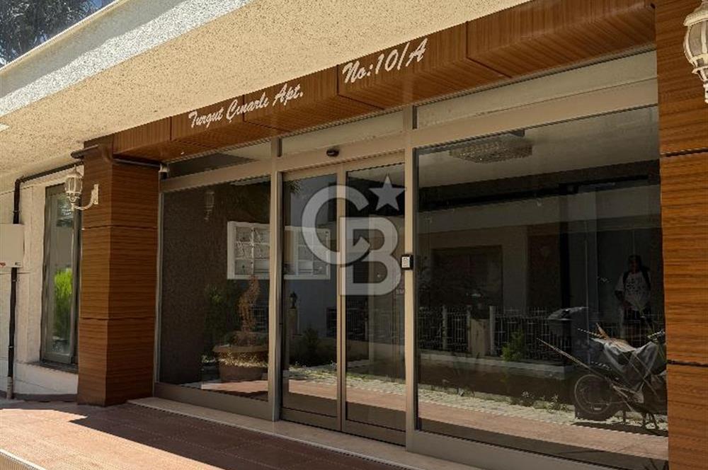 İzmir Narlıdere'de Muhteşem Doğa ve Deniz manzaralı daire