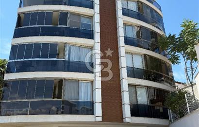İzmir Narlıdere'de Muhteşem Doğa ve Deniz manzaralı daire