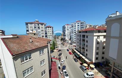 YILDIZLI'NIN MERKEZİNDE GENİŞ TERASLI SATILIK FIRSAT DAİRE