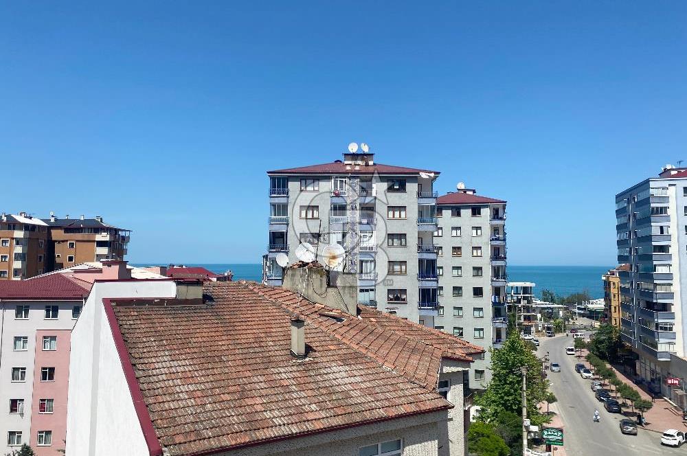 YILDIZLI'NIN MERKEZİNDE GENİŞ TERASLI SATILIK FIRSAT DAİRE