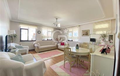 YILDIZLI'NIN MERKEZİNDE GENİŞ TERASLI SATILIK FIRSAT DAİRE