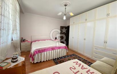 YILDIZLI'NIN MERKEZİNDE GENİŞ TERASLI SATILIK FIRSAT DAİRE