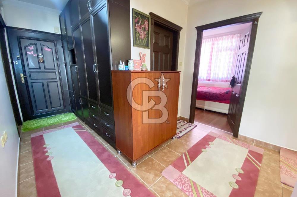 YILDIZLI'NIN MERKEZİNDE GENİŞ TERASLI SATILIK FIRSAT DAİRE