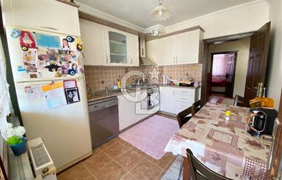 YILDIZLI'NIN MERKEZİNDE GENİŞ TERASLI SATILIK FIRSAT DAİRE
