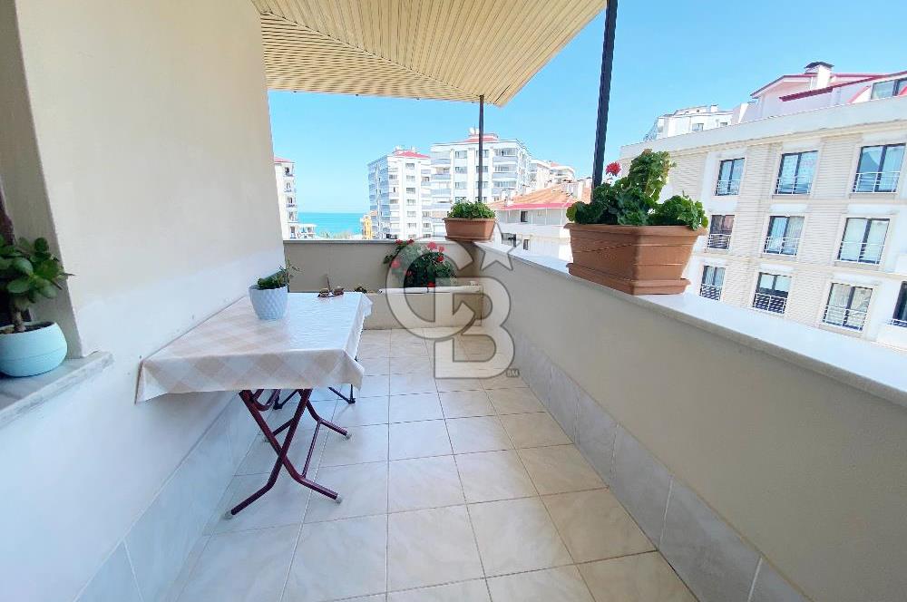 YILDIZLI'NIN MERKEZİNDE GENİŞ TERASLI SATILIK FIRSAT DAİRE