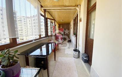 YILDIZLI'NIN MERKEZİNDE GENİŞ TERASLI SATILIK FIRSAT DAİRE