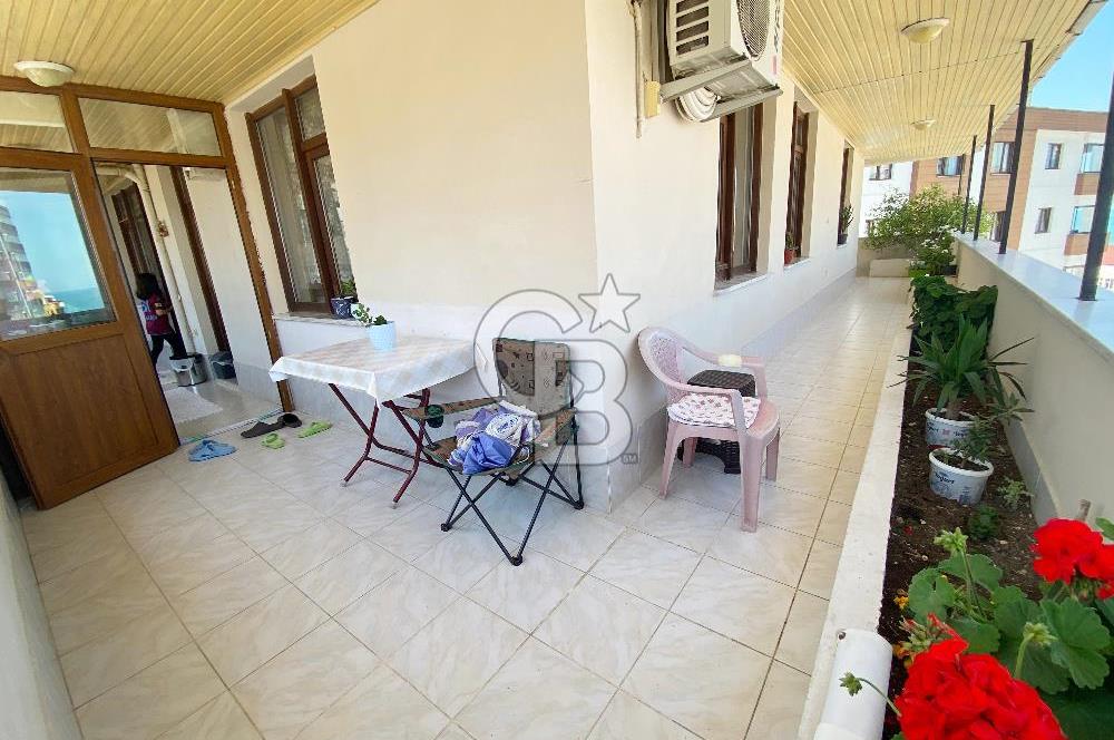 YILDIZLI'NIN MERKEZİNDE GENİŞ TERASLI SATILIK FIRSAT DAİRE