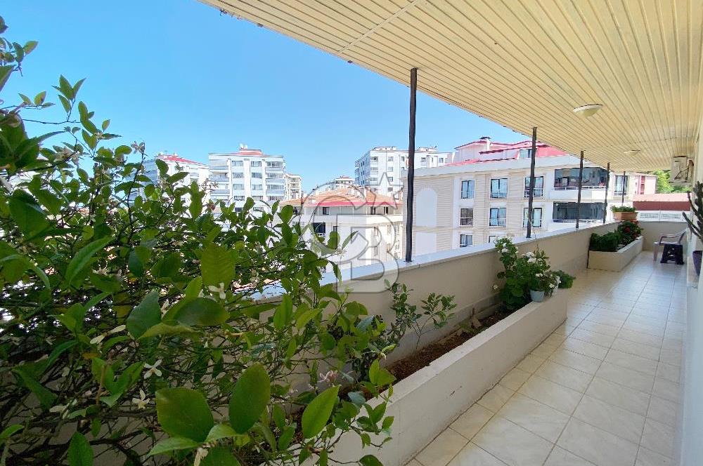 YILDIZLI'NIN MERKEZİNDE GENİŞ TERASLI SATILIK FIRSAT DAİRE
