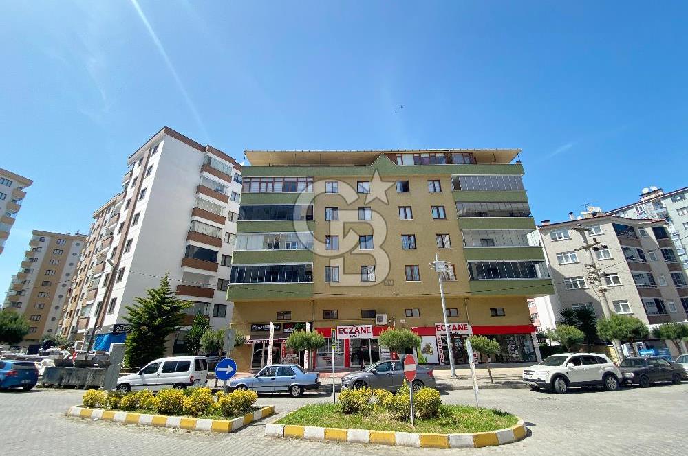 YILDIZLI'NIN MERKEZİNDE GENİŞ TERASLI SATILIK FIRSAT DAİRE