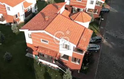Müstakil Villa, Güvenlikli Site içinde, Takasa Uygun, Yapılı