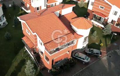 Müstakil Villa, Güvenlikli Site içinde, Takasa Uygun, Yapılı