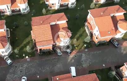 Müstakil Villa, Güvenlikli Site içinde, Takasa Uygun, Yapılı