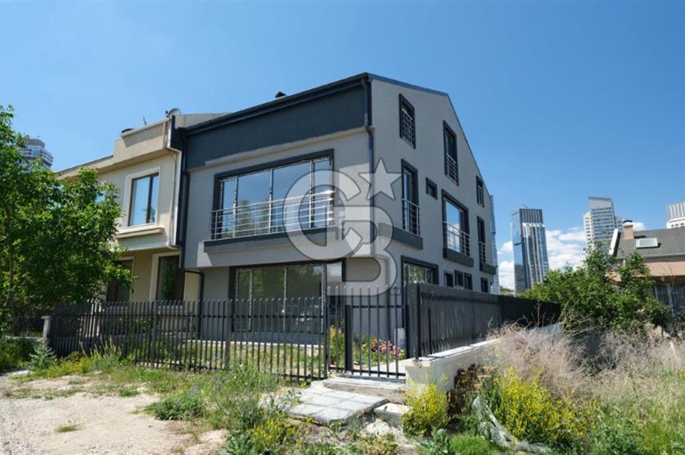 İleri Natamam,Kat Mülkiyetli (İskanlı)320 m²,8+1,Satılık Villa