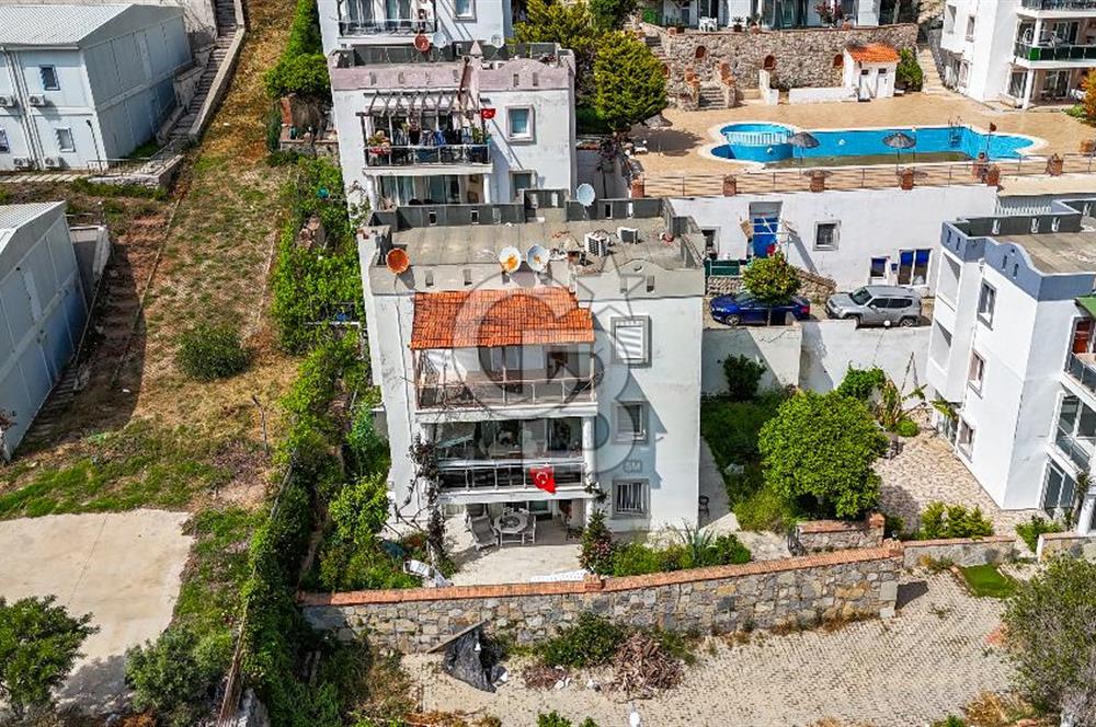 Bodrum Yalıkavak Tilkicikte Satılık 2+1 Bahçe Katı Daire