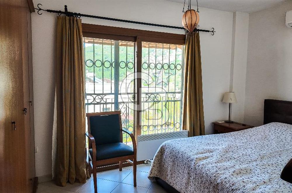 Bodrum Torba'da Satılık Özel Havuzlu Pansiyon Tapulu 3+2 Villa