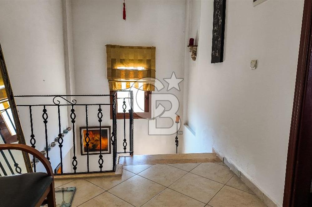 Bodrum Torba'da Satılık Özel Havuzlu Pansiyon Tapulu 3+2 Villa