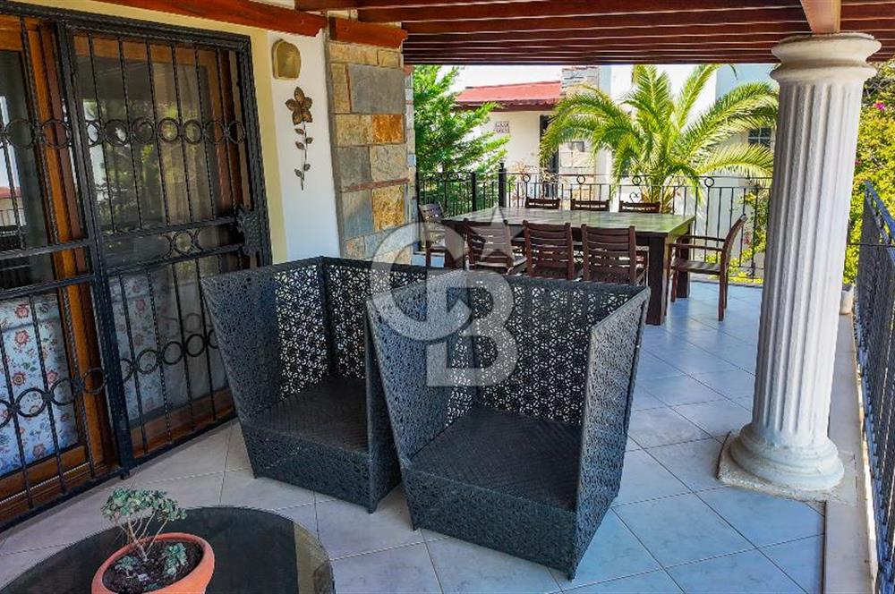 Bodrum Torba'da Satılık Özel Havuzlu Pansiyon Tapulu 3+2 Villa