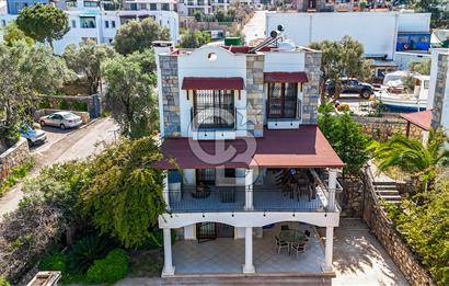 Bodrum Torba'da Satılık Özel Havuzlu Pansiyon Tapulu 3+2 Villa
