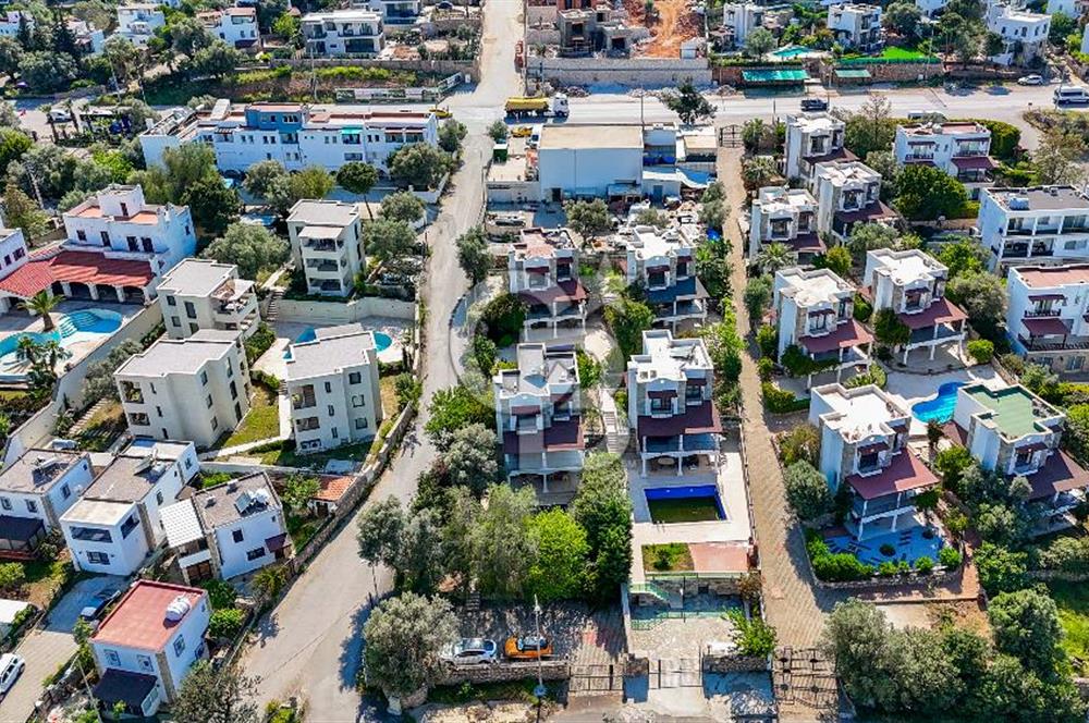 Bodrum Torba'da Satılık Özel Havuzlu Pansiyon Tapulu 3+2 Villa