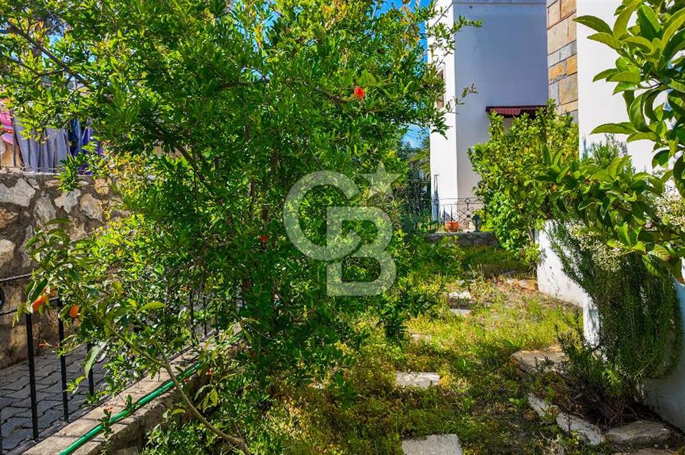 Bodrum Torba'da Satılık Özel Havuzlu Pansiyon Tapulu 3+2 Villa