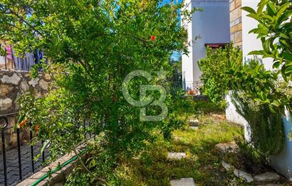 Bodrum Torba'da Satılık Özel Havuzlu Pansiyon Tapulu 3+2 Villa