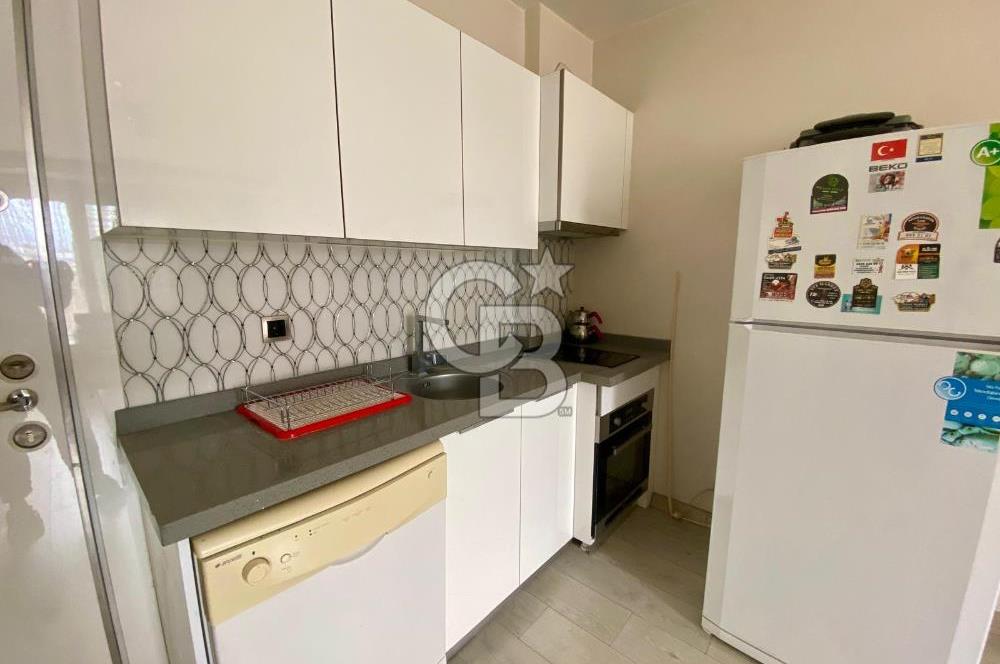 Bornova Avcılar Cadde Teras'ta Eşyalı 1+1 Satılık Daire