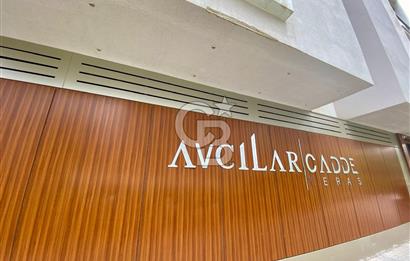 Bornova Avcılar Cadde Teras'ta Eşyalı 1+1 Satılık Daire