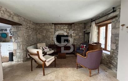 URLA CAMİATİK MAH. SATILIK 3+1 MÜSTAKİL TAŞ EV