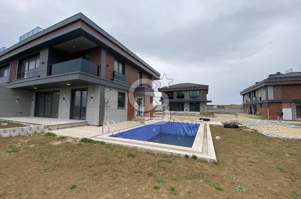 SELİMPAŞA'DA SIFIR 5+1 MÜSTAKİL HAVUZLU LÜKS VİLLA 