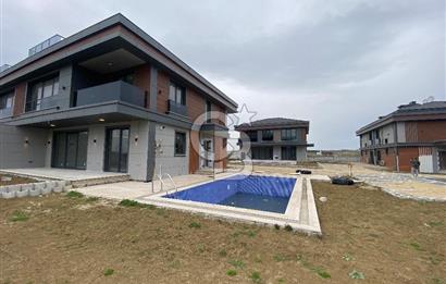 SELİMPAŞA'DA SIFIR 5+1 MÜSTAKİL HAVUZLU LÜKS VİLLA 