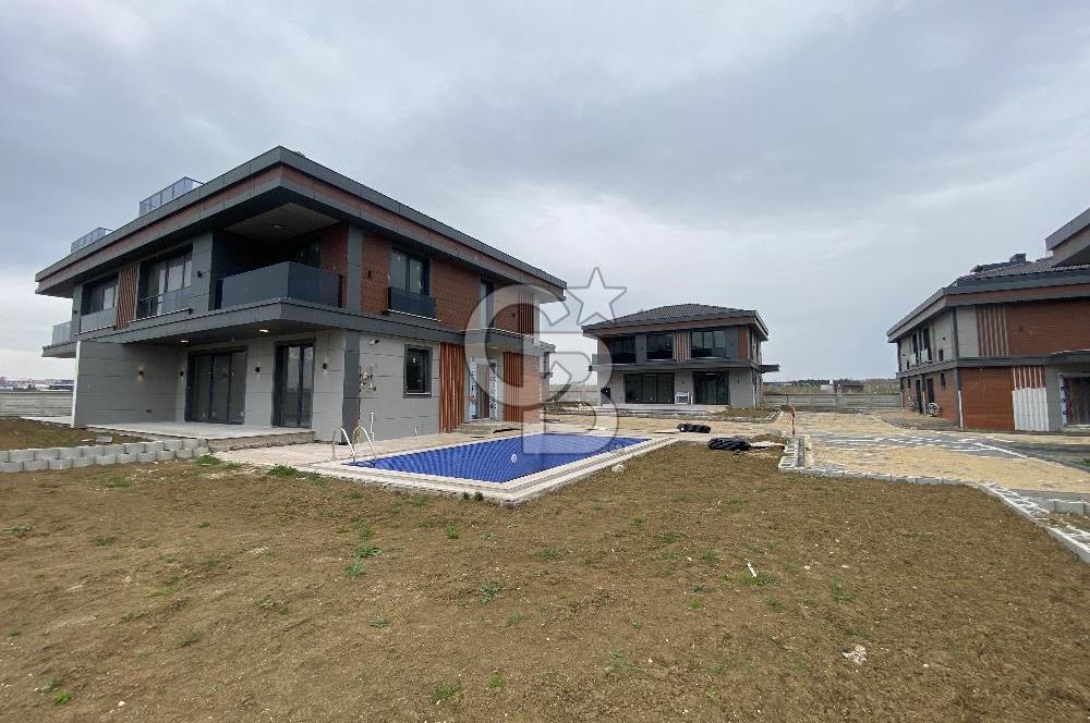 SELİMPAŞA'DA SIFIR 5+1 MÜSTAKİL HAVUZLU LÜKS VİLLA 