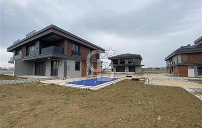 SELİMPAŞA'DA SIFIR 5+1 MÜSTAKİL HAVUZLU LÜKS VİLLA 