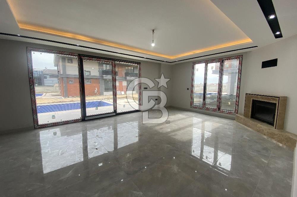 SELİMPAŞA'DA SIFIR 5+1 MÜSTAKİL HAVUZLU LÜKS VİLLA 